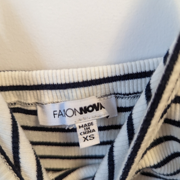 FASHION NOVA Set Her Straight Stripe Midi Dress - Ivory/Navy Size XS NWOT - Picture 3 of 4